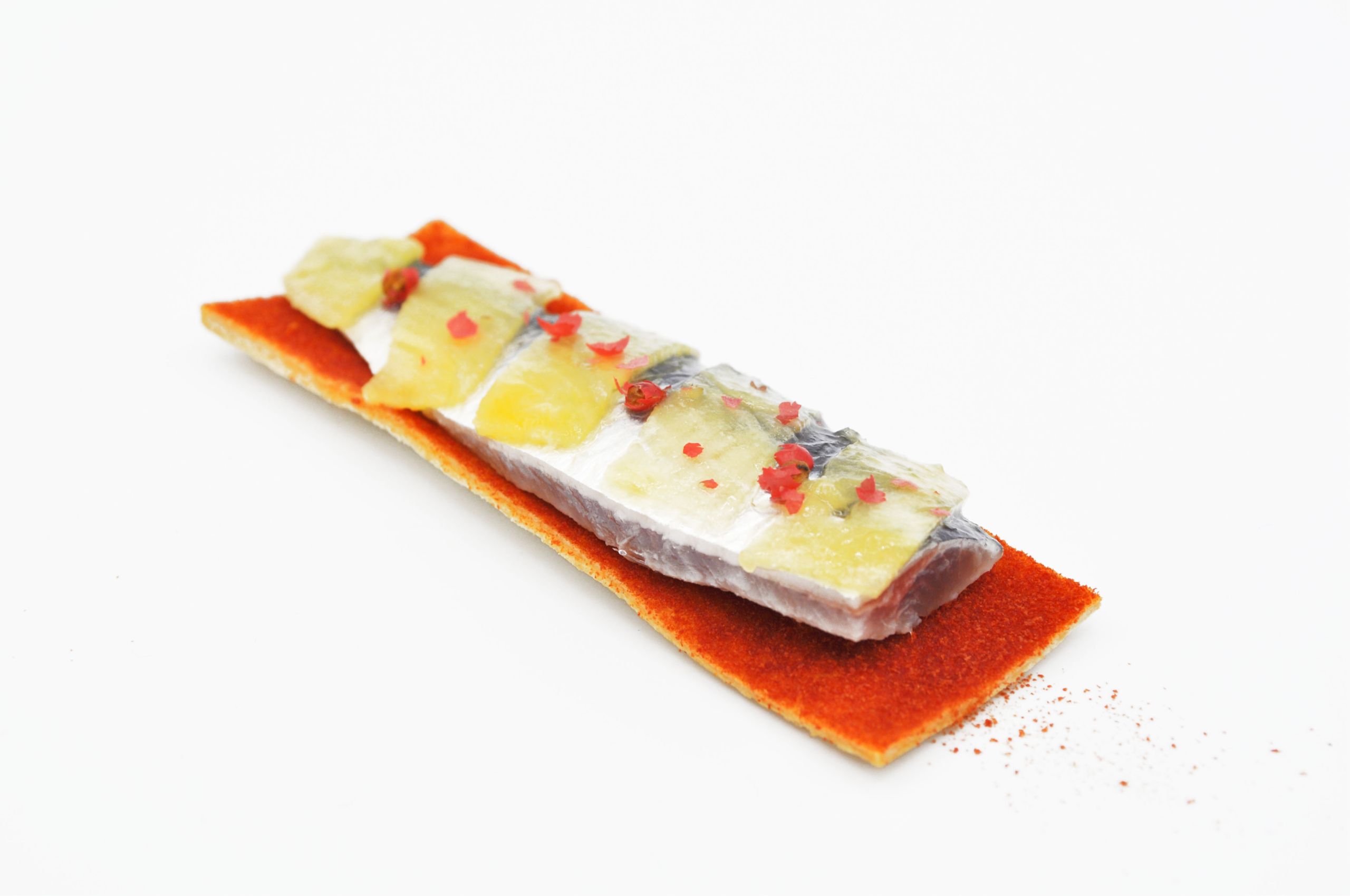Tosta de sardina con tomate