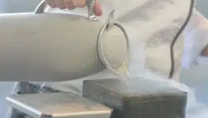 La criococina es el arte de cocinar en frío con nitrógeno líquido a -195’8º C